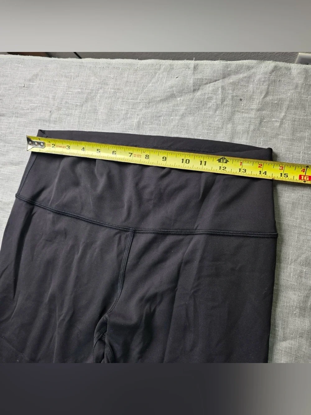 Lululemon Align HR Crop 23